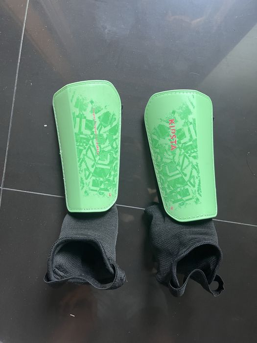 Chuteiras Nike Mercurial tam. 34