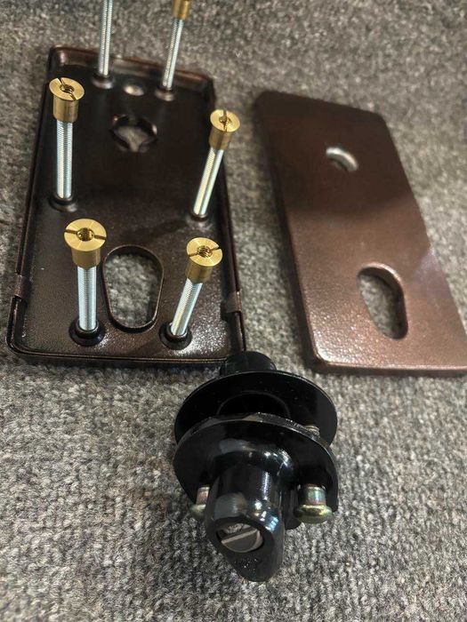 Фурнітура захисна MUL-T-LOCK Standart Броненакладка накладка на замок