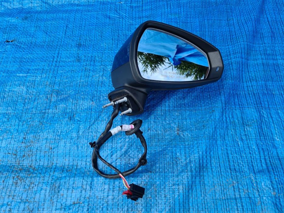 LUSTERKO prawe kompletne 6-PIN USA AUDI A3 8V5 SEDAN / oryginał LX5Q