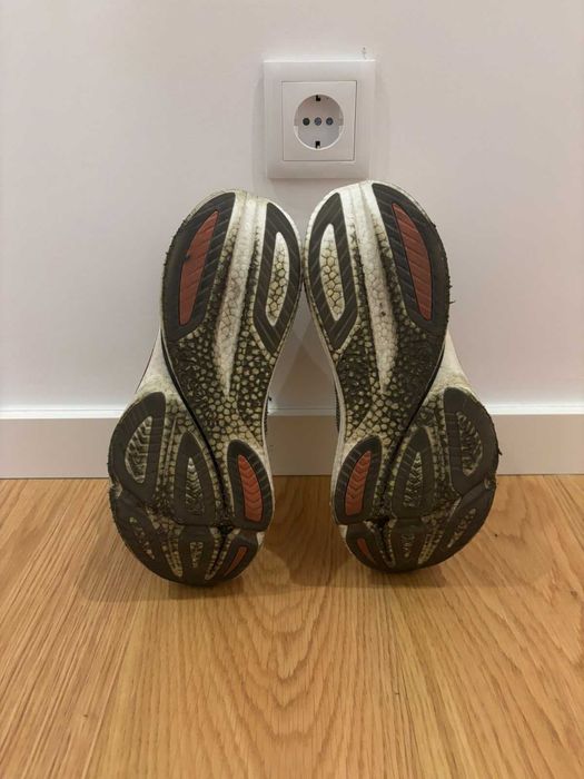 Sapatilhas Saucony Endorphin Azura