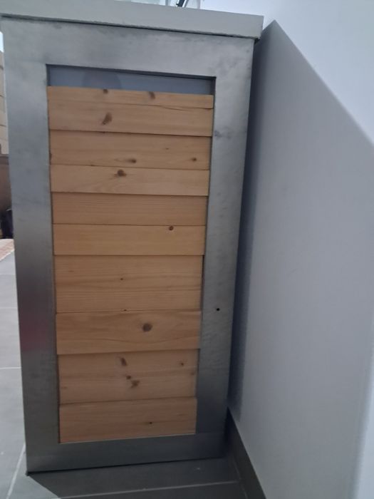 Balcão Inox, Granito e Madeira