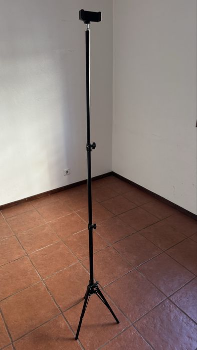 Tripés / suportes para telemóvel e máquina fotográfica