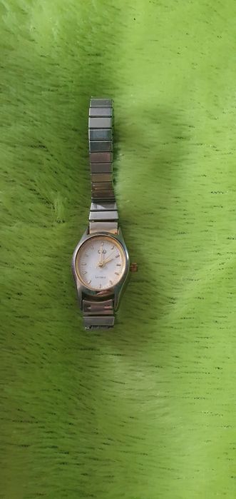 Zegarki damskie kwarcowe