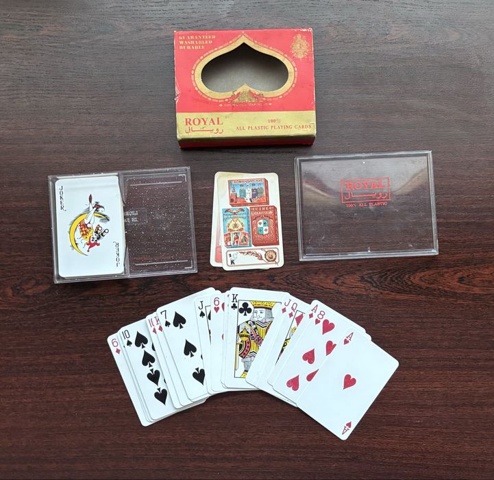 Ретро гральні карти Royal (54 карти, пластик)