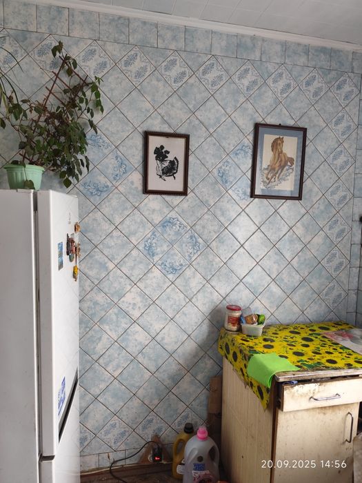 Продам З-х к. кв-ру  р-н Баварии 4/9