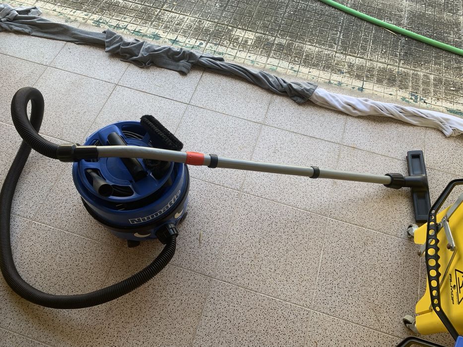 Aspirador com filtro HEPA