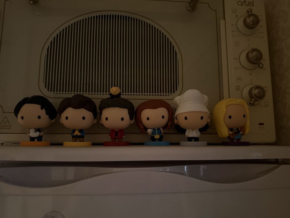 Колекція фігурок друзі