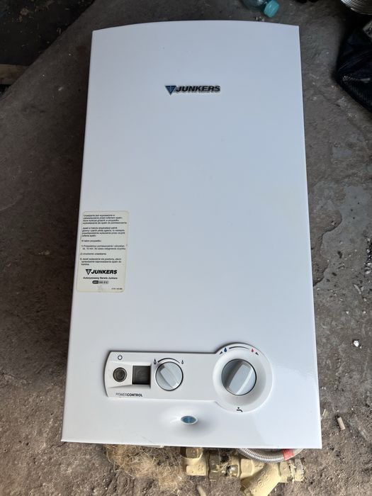 Junkers  przepływowy gazowy piecyk woda