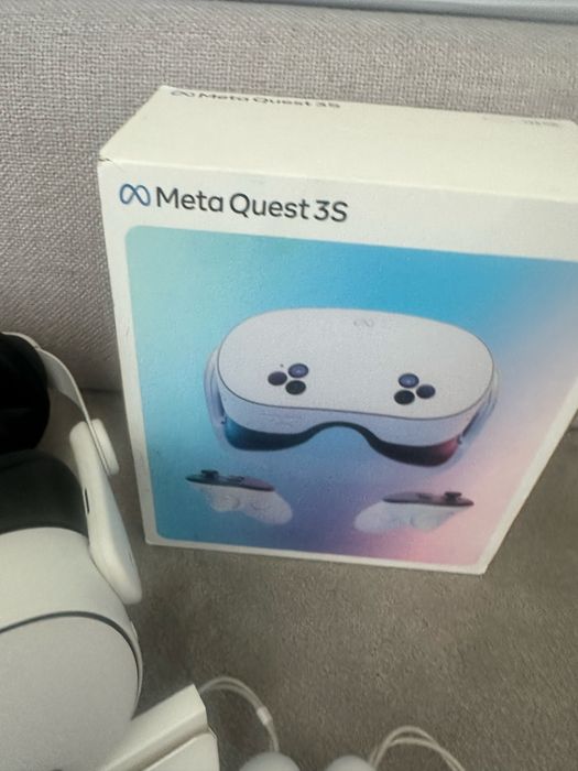 metaquest 3s com caixa e com alça kiwi aconpanha dois comandos perfeitos