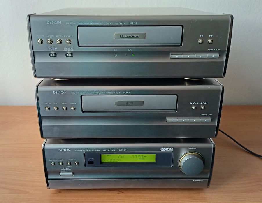 Wieża Denon D-90