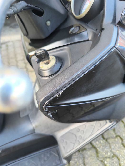 Vendo ou Troco KYMCO DOWNTOWN 125I