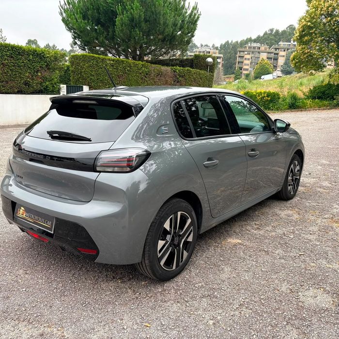Peugeot e-208 Style
