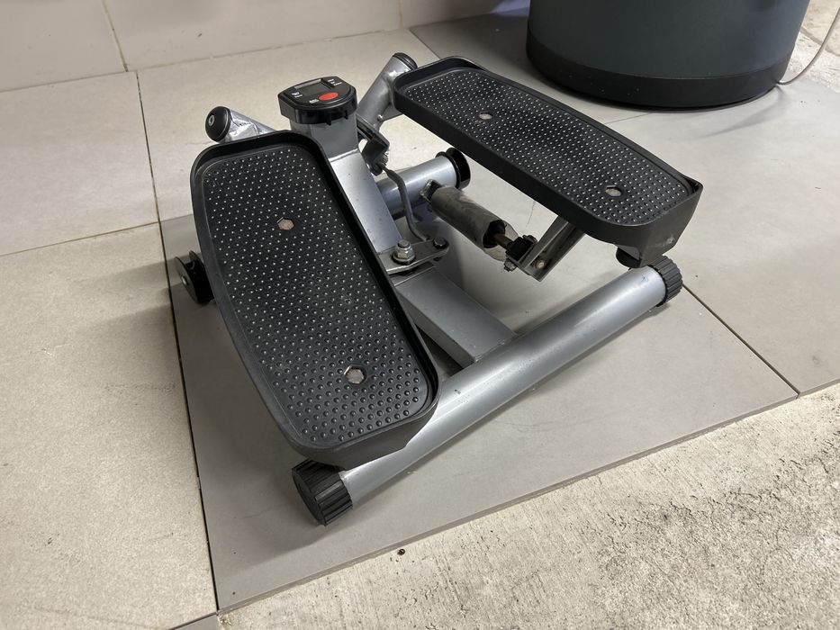 Stepper skretny z licznikiem