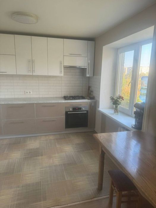 Продажа 4 ком. квартиры в Александровском р-не