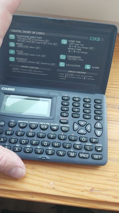 Продам   электрон. записные книжки Citizen и Casio  винтаж. РАБОЧИЕ