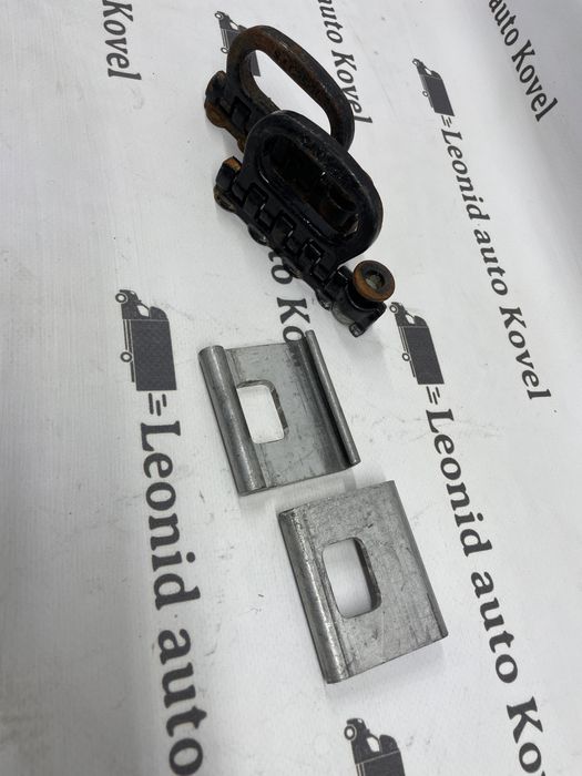 Кріплення товару в будці, кузові Renault Master 3