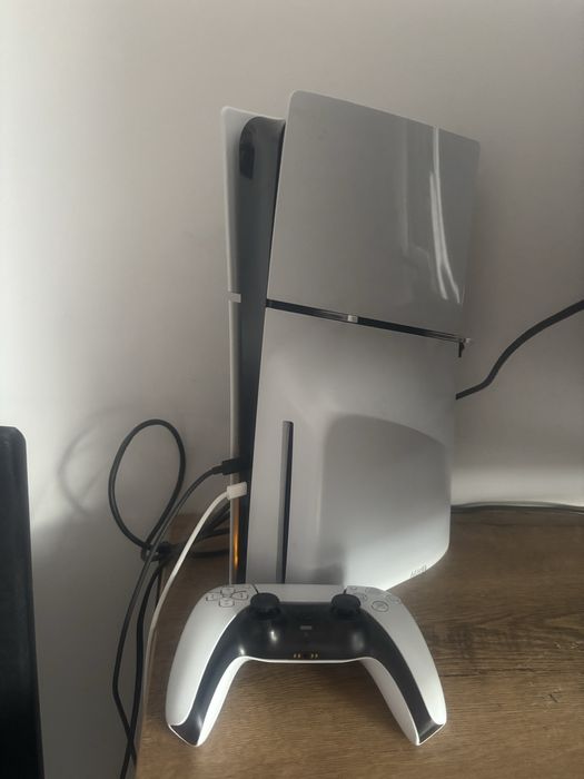 Konsola ps 5 slim
