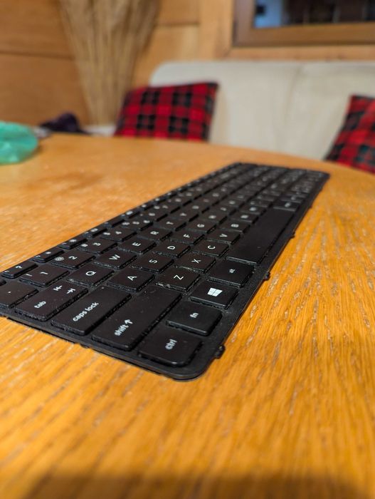 Części HP 15-r091sw (Płyta, Matryca, Touchpad, wifi, głośniki)