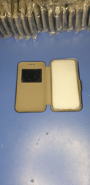Продам чохол на iPhone 12 / 2шт.   5.4 дюйма