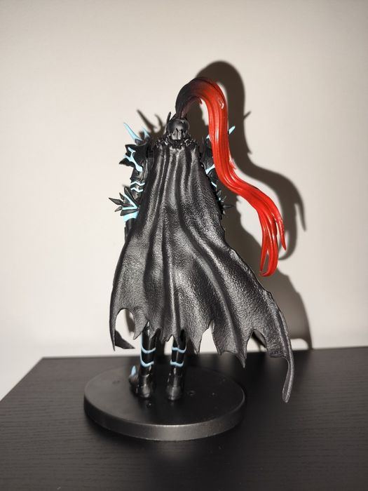 Figura Solo Leveling nova Igris Cavaleiro Sangrento