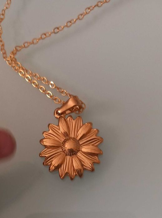 Pulseiras ajustáveis de aço inoxidável feitas à mão,  únicas.  O acessório indispensável