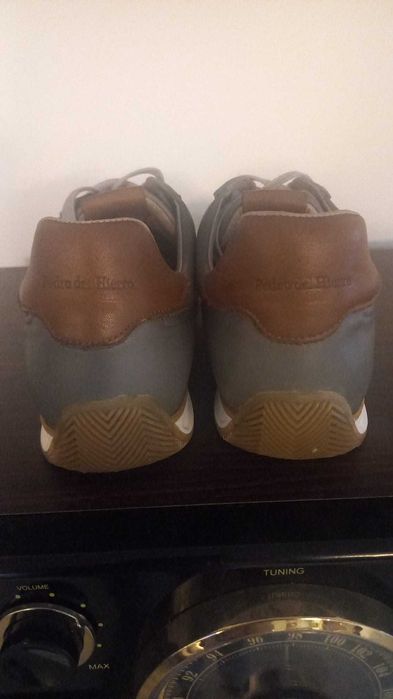 sapatos Pedro del Hierro (PDH)
