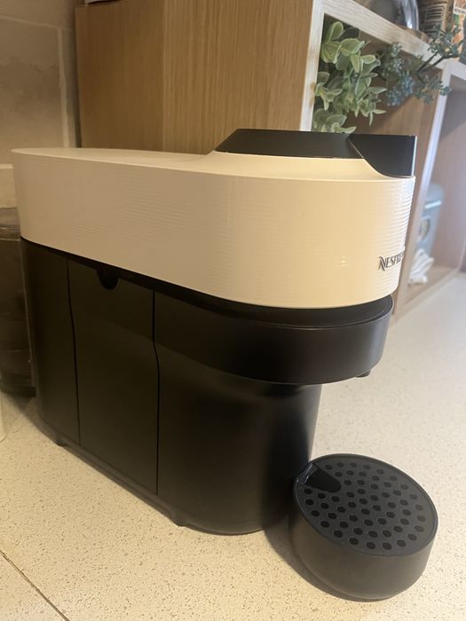 Nespresso Coffee Machine429862979623331841