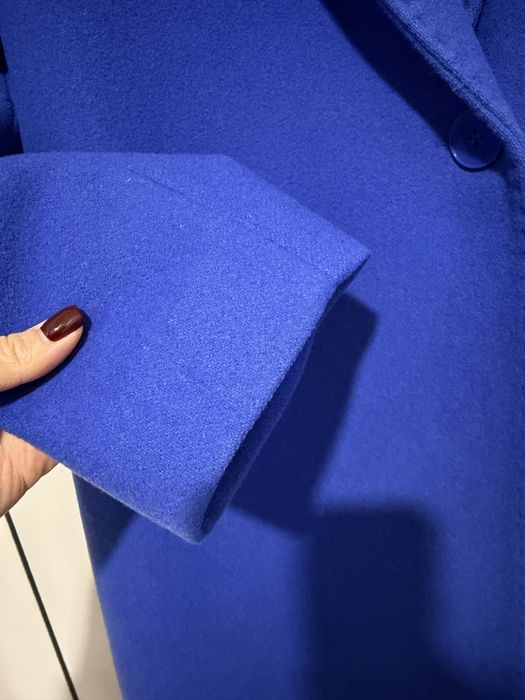 Жіноче синє пальто