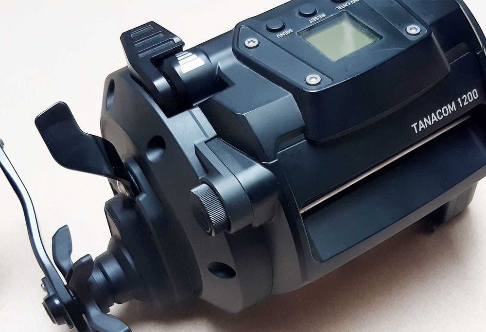 Carreto de pesca elétrico DAIWA TANACOM 1200