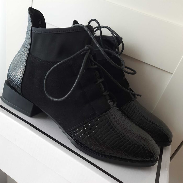 Botki damskie czarne r. 39