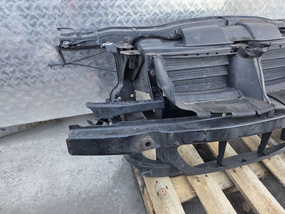 Wzmocnienie czołowe BMW e90 e91 pas przedni belka przednia