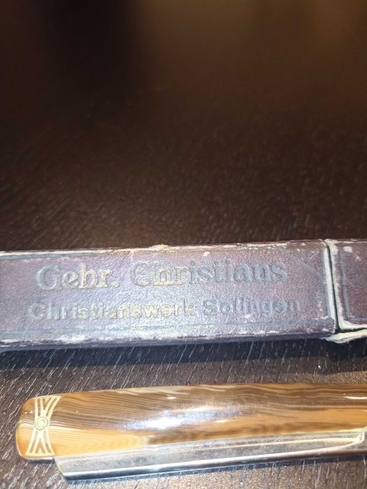 Sprzedam starą brzytwę CHRISTIANS SOLINGEN. Cena 40 zł.