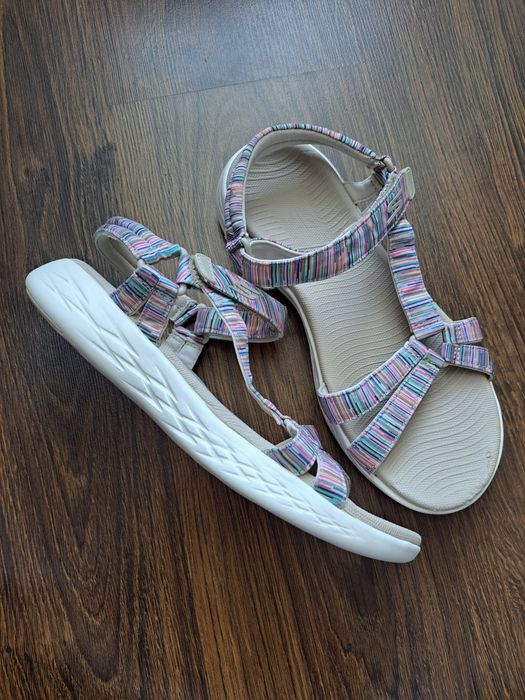 Сандалі Skechers 38р/босоножки підліткові Skechers/босоніжки дитячі / сандалі жіночі 38р