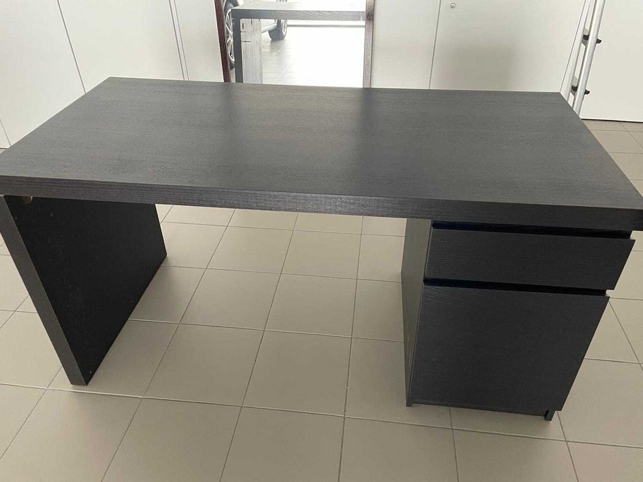 Secretária Ikea preta