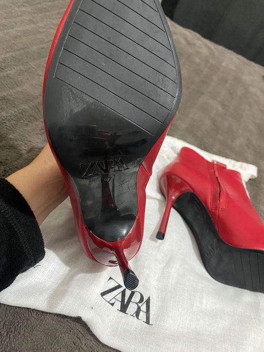 Botina de senhora Zara