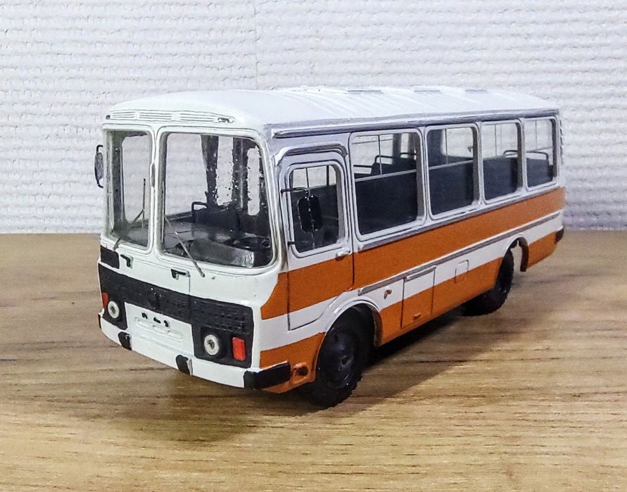 Автобус  ПАЗ 32051. Масштаб 1:43.