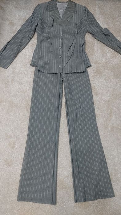 Брючний костюм "трійка"