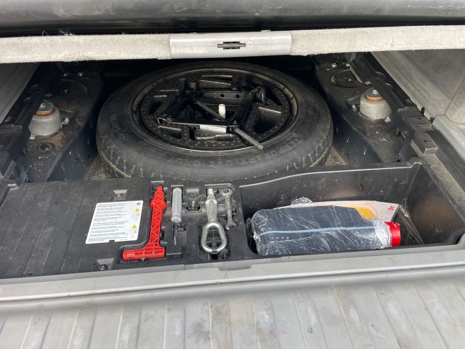 Продам BMW X5 2007 года.