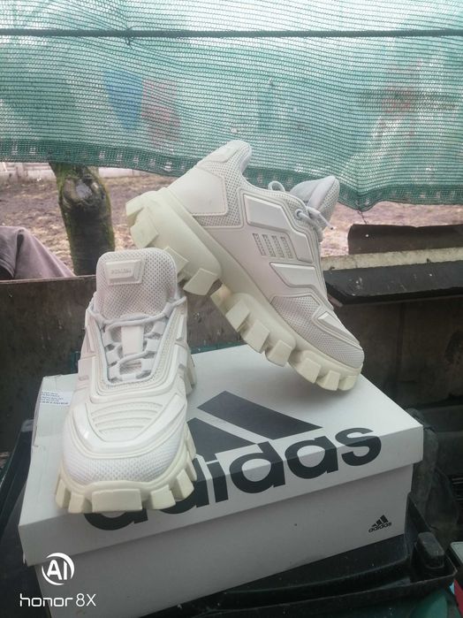 Кроссовки PRADA женские