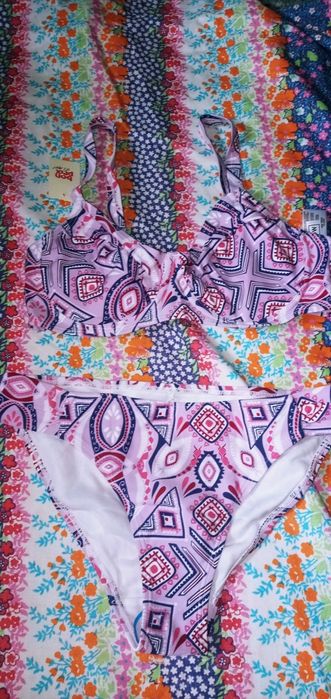 Stroj rozmiar 38 miseczka 75c