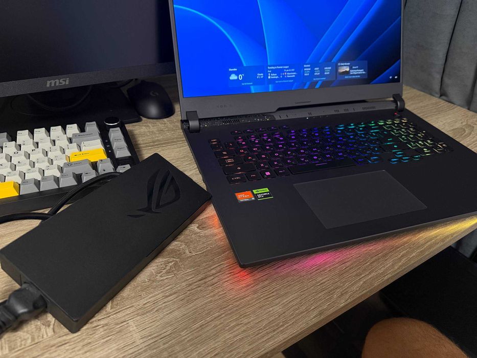 Ноутбук Asus ROG Strix G17 G713PU