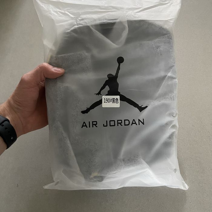 Сумка через плече Nike Air Jordan Monogram 23 чоловіча жіноча барсетка