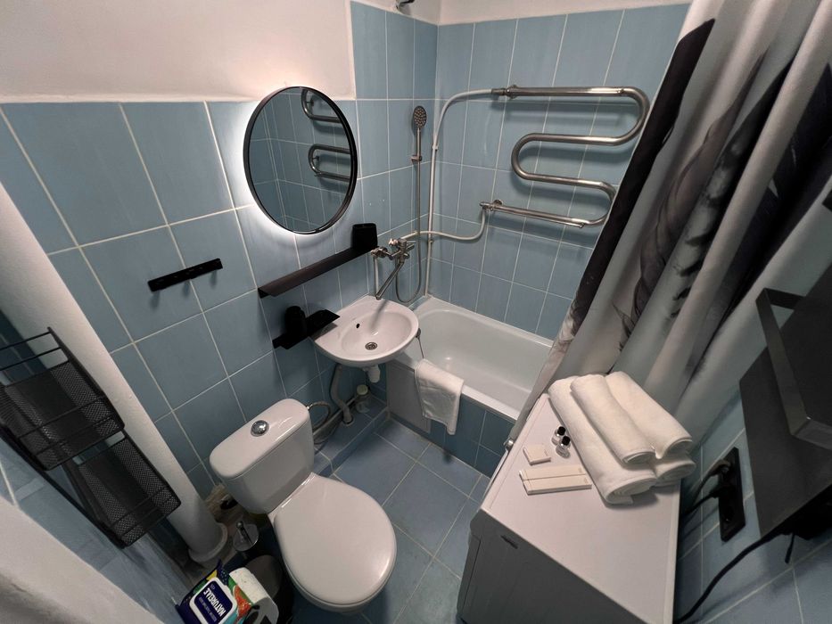 Квартира подобово Чернігів ·Центр·  Вал · Gnizdo Apartments Loft · світло є · звітні документи