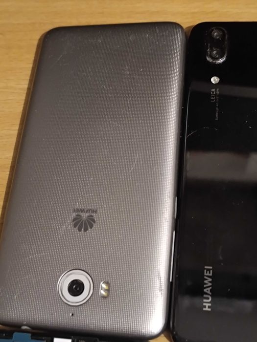 3 Smartphones: Samsung A12 e Huawei P10 e P20