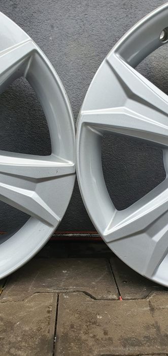 17 5x114,3 Toyota oryginalne