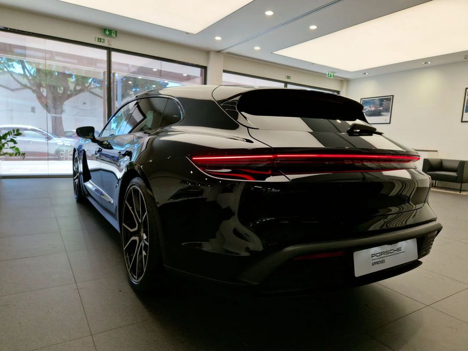Porsche Taycan Sport Turismo