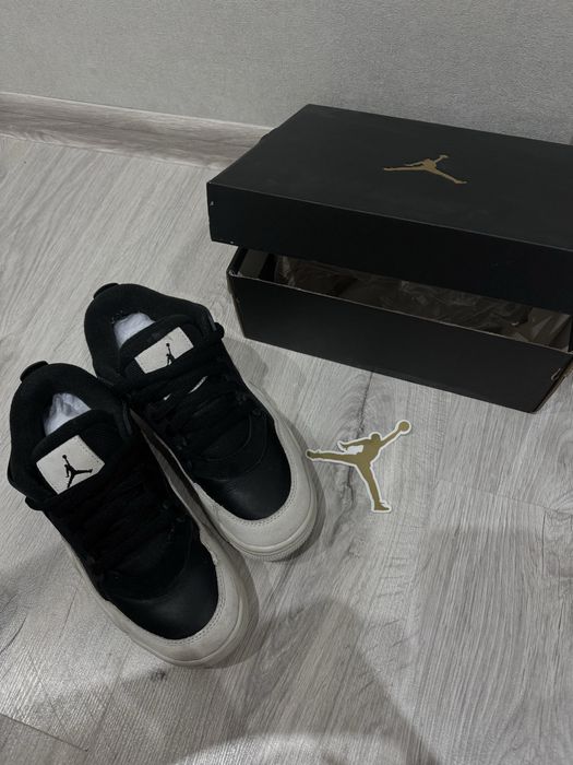 Кросівки Jordan жіночі