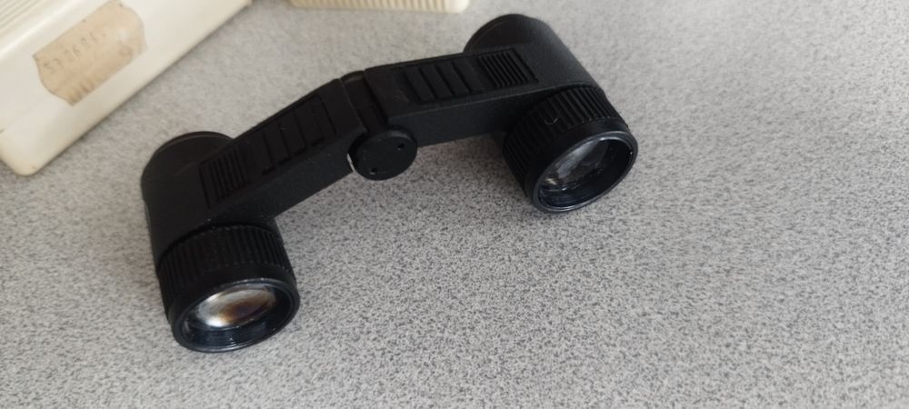 Lornetka mała teatralna  nr1