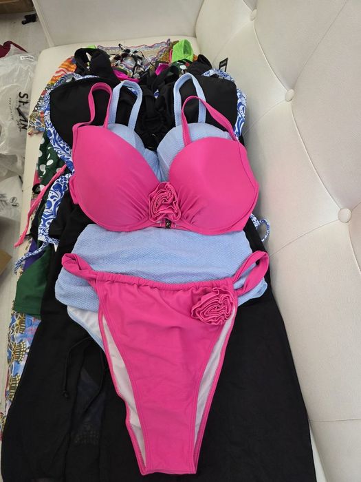 Купальники оптом, білизна оптом, труси, бюстгальтери, піжами, носки