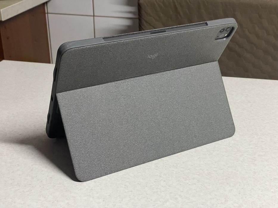 Logitech Combo Touch Keyboard z gładzikiem do iPada Pro 12,9 cala